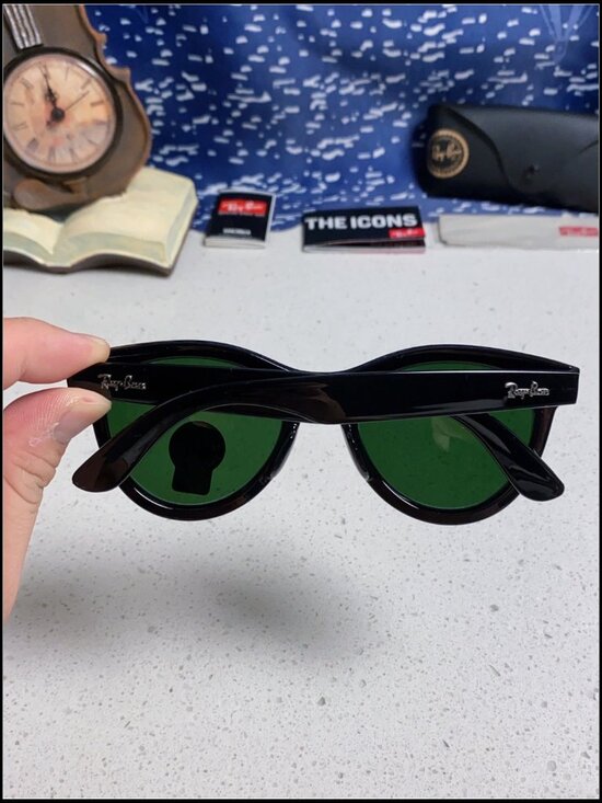 Ray-Ban Black Round Sunglasses main image 6